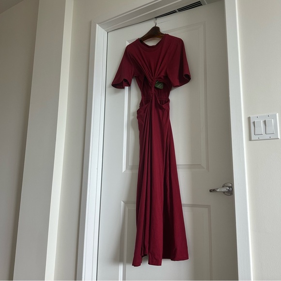 Farm Rio Red Short Sleeve Cut-Out Midi Dress - Picture 6 of 8